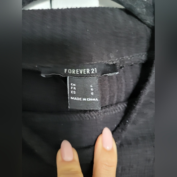 FOREVER 21 LONG SLEEVE TOP - Picture 5 of 6